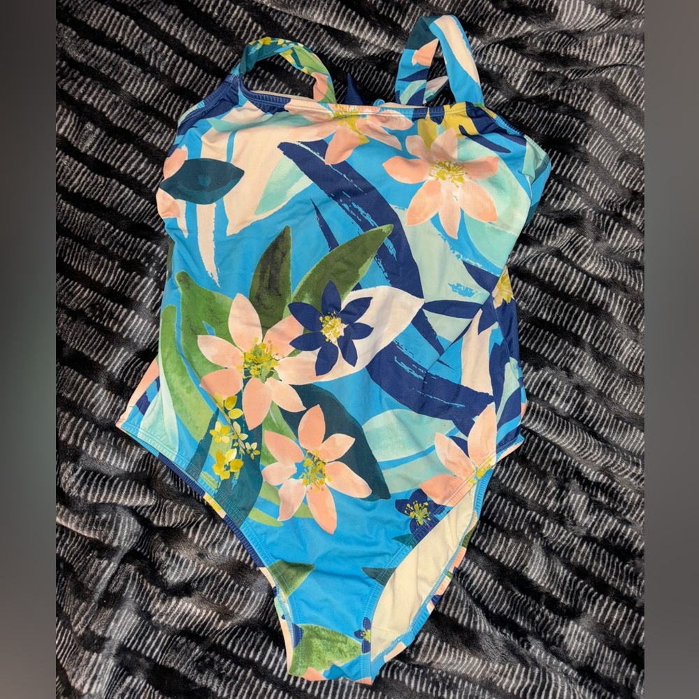 Beach Betty lace lack swim suit